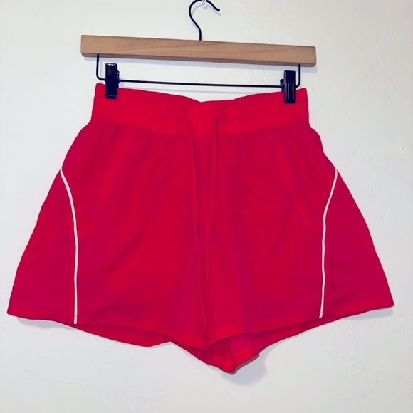 lululemon athletica Pants - Lululemon translucent Athletic Shorts high waisted size 4 coral with white trim